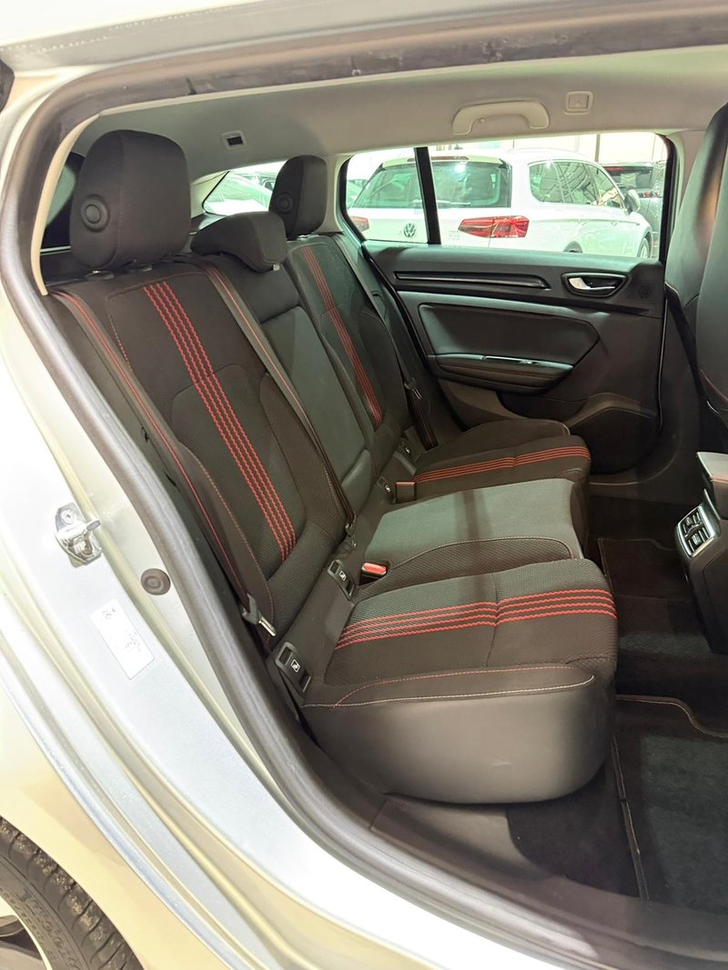 Renault Mégane 2021, foto 17