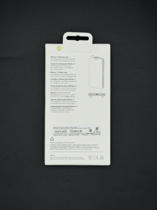Funda iPhone 17 Silicona Nueva 4