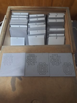 Pantógrafo para grabar letras