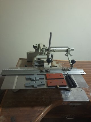 Pantógrafo para grabar letras