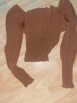 Blusa marrón manga larga fruncida