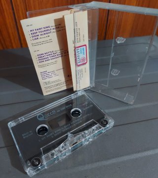 Queen - At The Beeb Cassetta