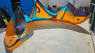 Cometa Kitesurf Eleveight RS 10m 2025