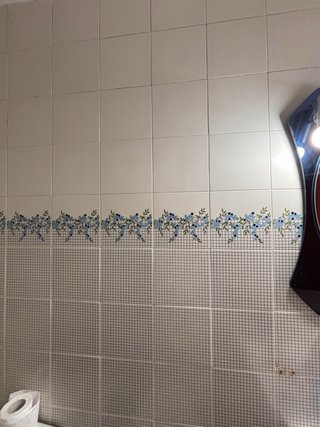 Azulejo baño diseño floral azul