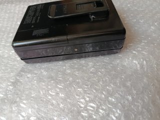 Reproductor Walkman Sony FM/AM Mega Bass