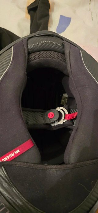 Casco Scorpion EXO-1400 Carbon Air + Lexin