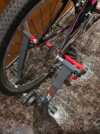 Bicicleta Conor 5400 con rodillo