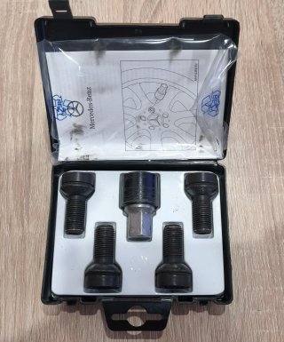 Kit Tornillos Antirrobo Mercedes A0019901607