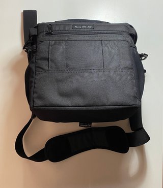 Bolsa cámara fotos Lowepro Nova 170 AW negra
