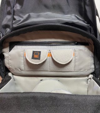 Bolsa cámara fotos Lowepro Nova 170 AW negra