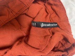 1 Falda y otra falda/pantalón,   Talla.M