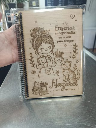 Libreta madera personalizada