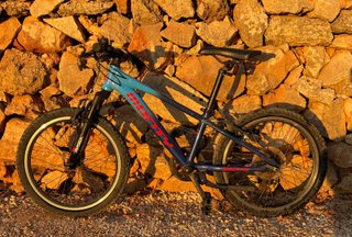 Bicicleta Monty kx5 20 pulgadas, muy buen estado.