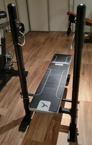 Banco de pesas musculación