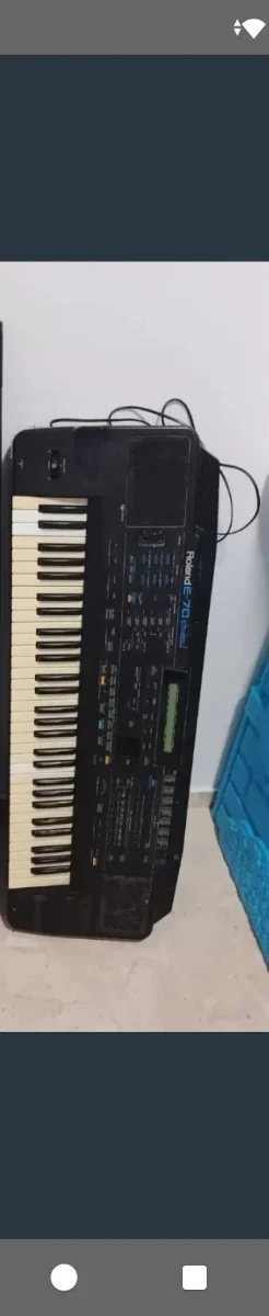 Roland E-70 Teclado