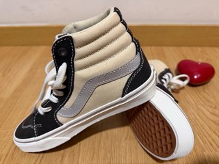 Zapatillas Vans Beige y Negro
