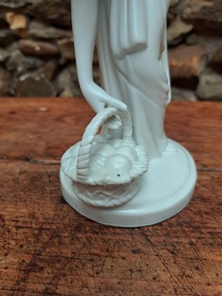 Figura Porcelana Hispania Manises