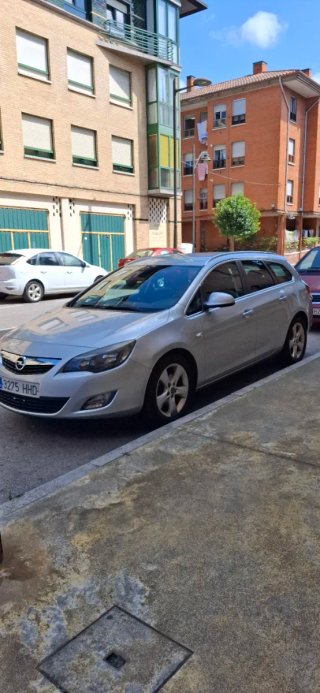 Opel Astra 2011