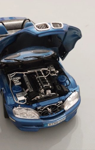 BMW M Roadster 1996 Burago 1/18