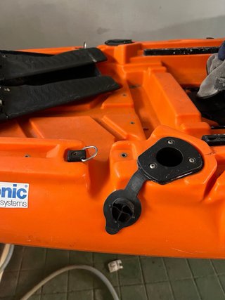 Kayak de pesca naranja
