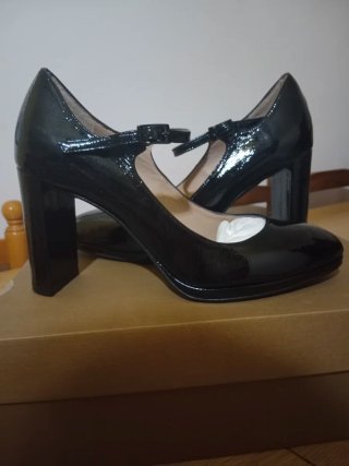 Tacones Gloria Ortez color negro Talla 37