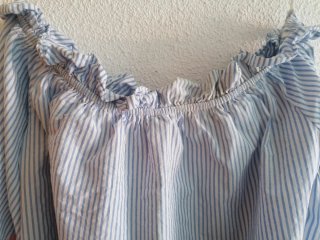 Blusa Stradivarius bordada de flores