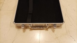 Envío Maletín de aluminio scalextric