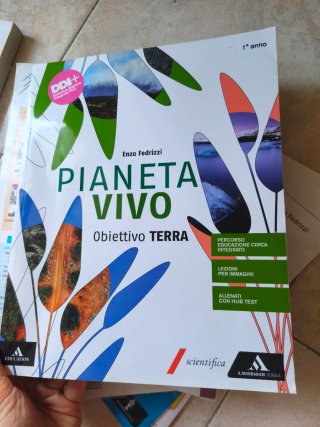 Libro scolastico