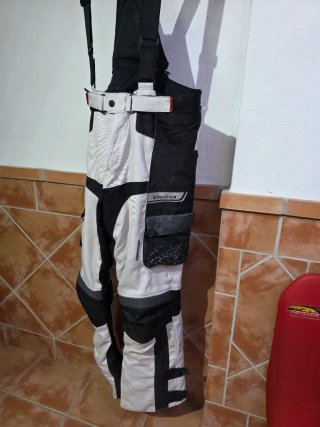 Chaqueta y Pantalón Moto Bela 3 en 1