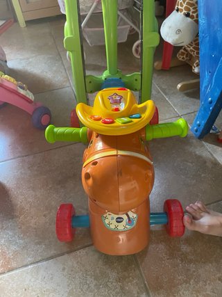 Correpasillos Caballo VTech