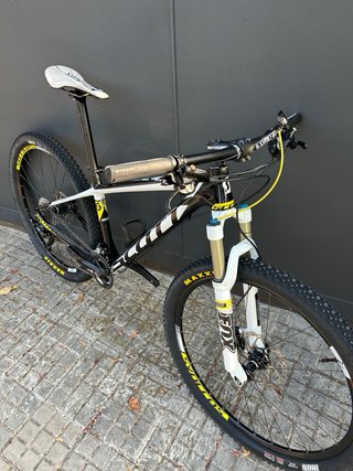 Scott Scale 720 Carbono - Horquilla Fox - Talla S