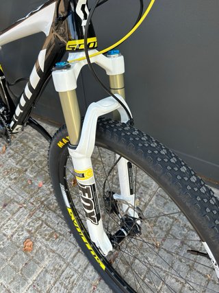 Scott Scale 720 Carbono - Horquilla Fox - Talla S