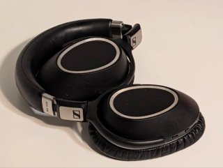 Auriculares Sennheiser PXC 550 + Funda + cables