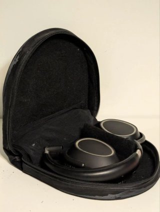Auriculares Sennheiser PXC 550 + Funda + cables