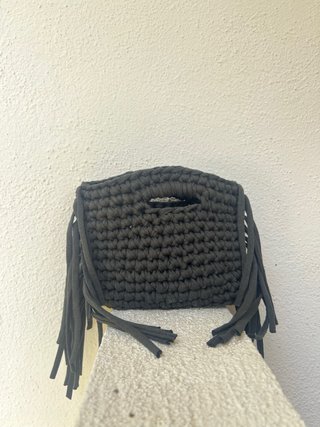 Bolso Crochet Negro con Flecos Hecho a Mano