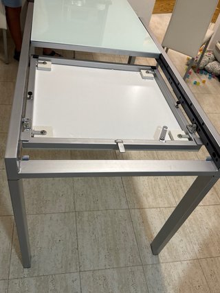 Pack de Mesa y 4 Sillas Comedor