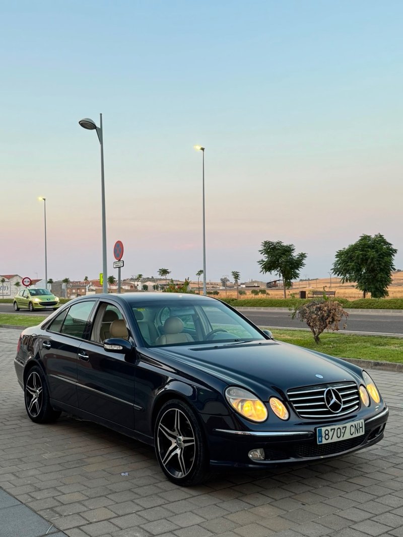Mercedes-Benz Clase E 2004 - foto 1
