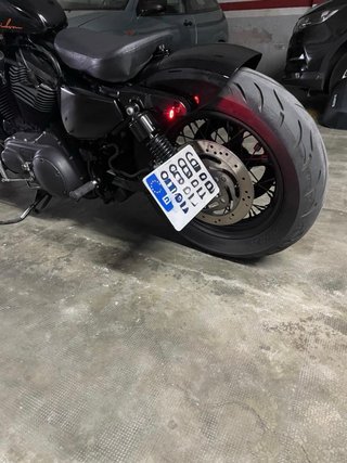 Harley-Davidson Sportster Negra