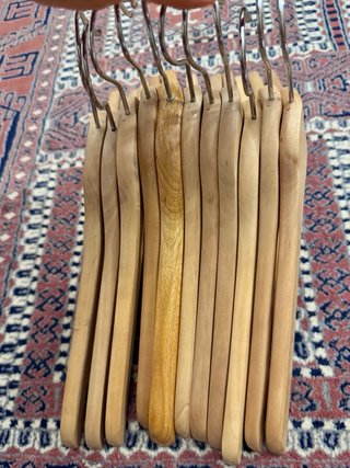 100 Perchas Madera . Bloques 10 unid  4 €