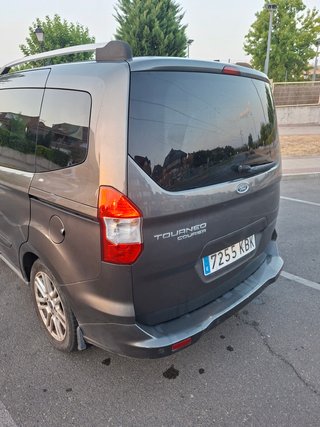 Ford Tourneo Courier 2017
