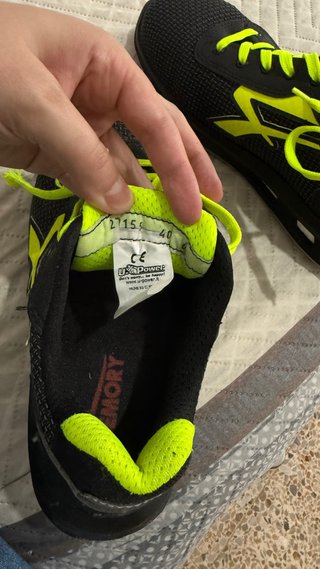 Zapatos Deportivos Mujer Negros y Amarillos