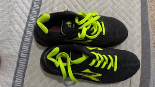 Zapatos Deportivos Mujer Negros y Amarillos