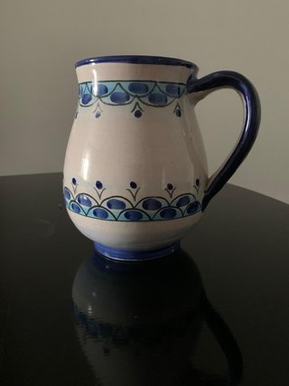 Brocca in ceramica decorata