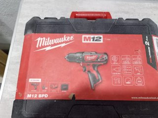 Taladro Milwaukee M12 BPD 12V