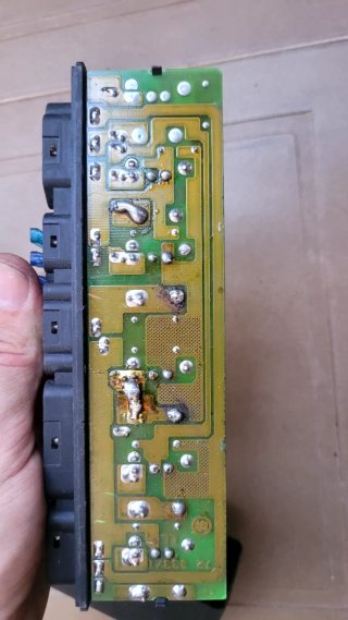 Relé K40 Mercedes-Benz A2105400072