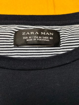 Camiseta Zara Negra Estampado Marino