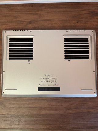 Portátil Gigabyte AERO 16 OLED RTX 4060 i7-13700H