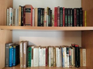Lote de 900 libros. Coleccionistas. Premiadas.