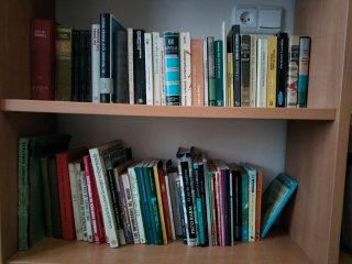 Lote de 900 libros. Coleccionistas. Premiadas.