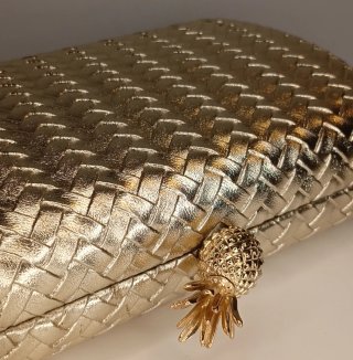 Bolso fiesta piel trenzada cierre piña